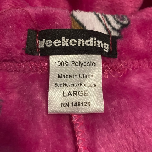 Weekending pink lounge pants ☕️  🍩 - Picture 5 of 5